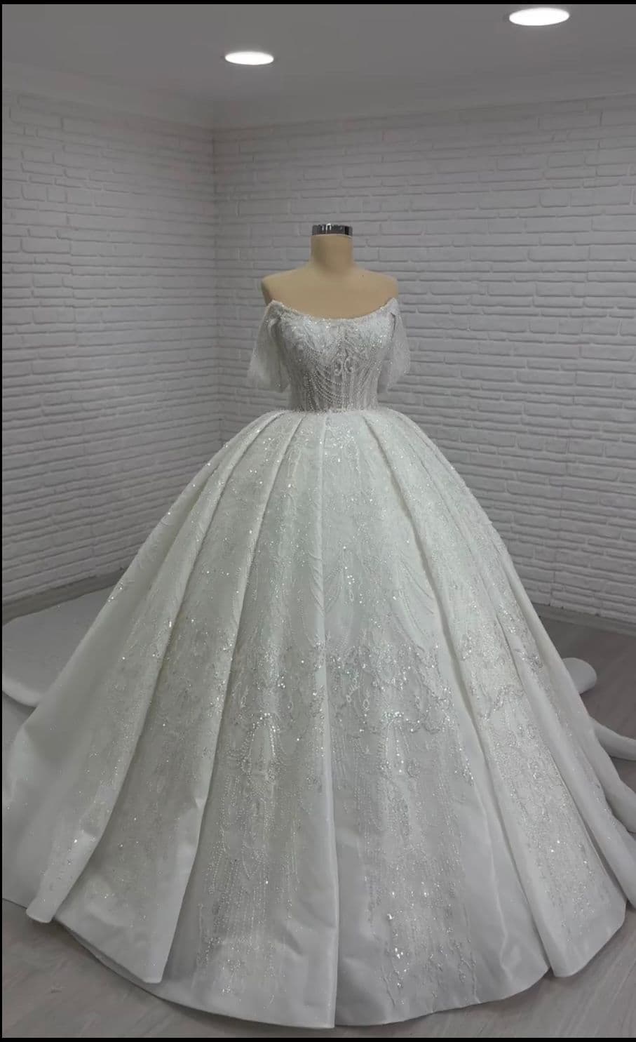 Wedding dress