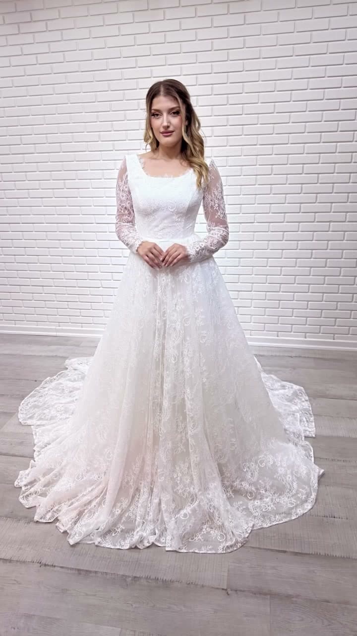 White Podium A-Line Wedding Dress 2026-3