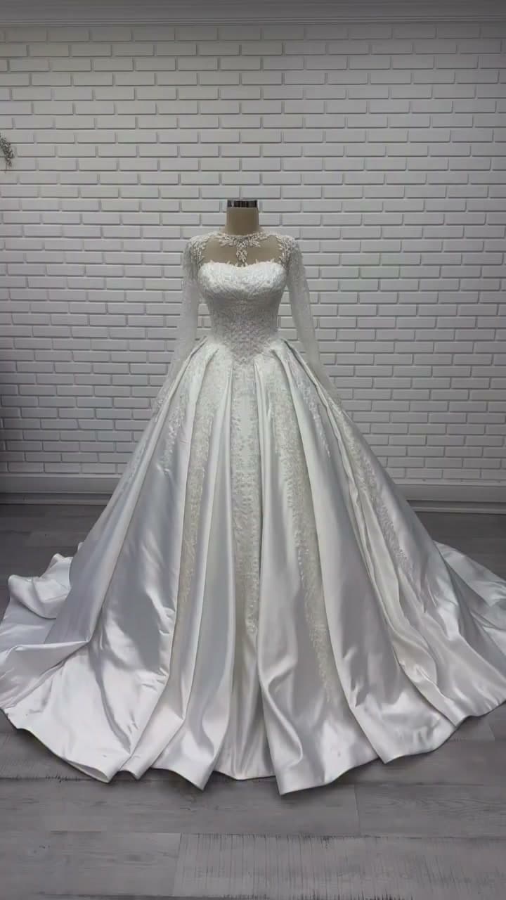 White Podium Princess Wedding Dress 2026-45